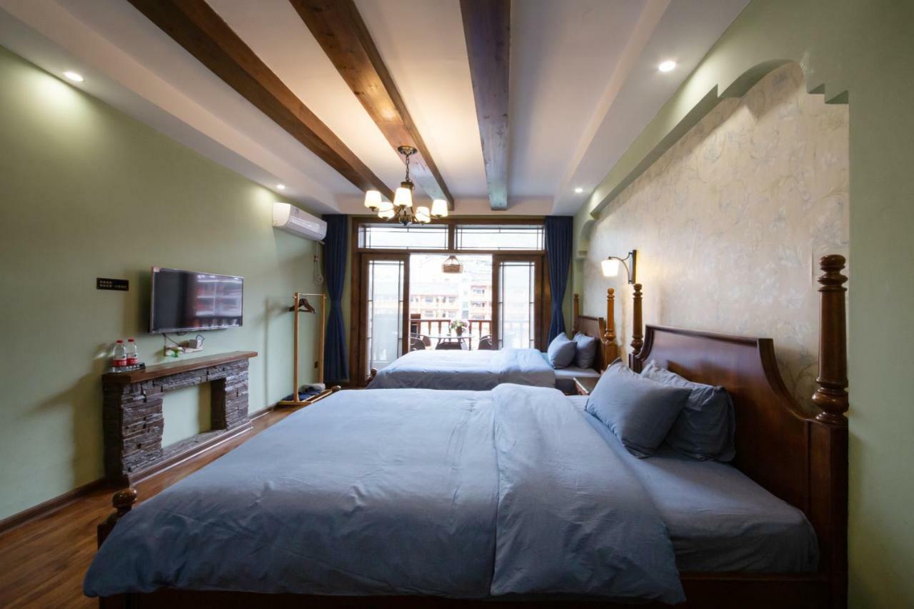 Flower Time Inn เฟิ่งหวง ภายนอก รูปภาพ