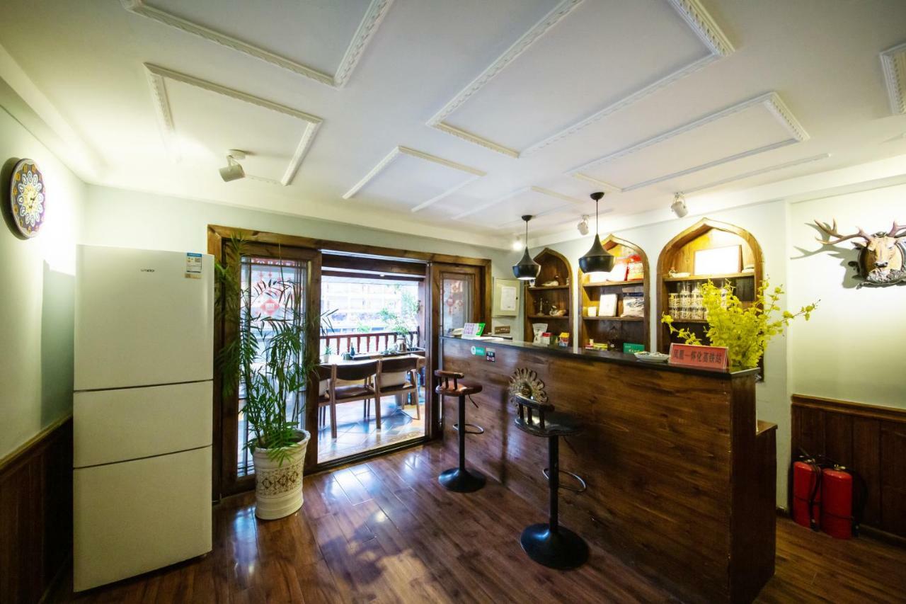 Flower Time Inn เฟิ่งหวง ภายนอก รูปภาพ